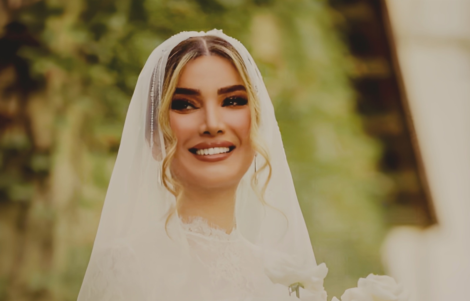 متین ستوده و رر بیوتی: پل زیبایی از تهران تا هالیوود