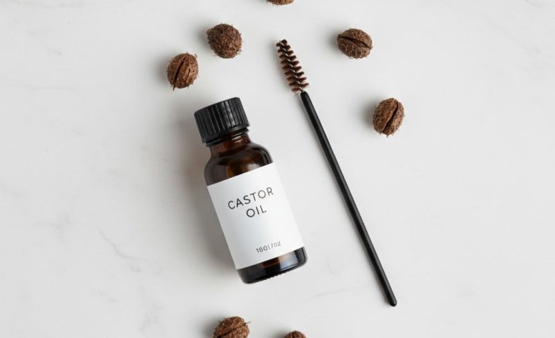 روغن کرچک برای ابرو و مو و نحوه استفاده از آن