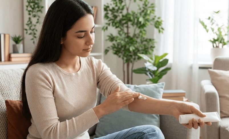 آموزش انجام تست پچ خانگی روی پوست برای جلوگیری از حساسیت